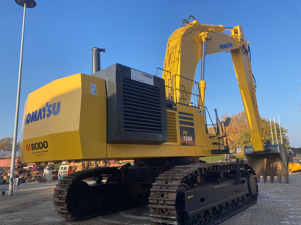 KOMATSU PC1250-7 - Paletli ekskavatör: fotoğraf 1 KOMATSU PC1250-7 - Paletli ekskavatör: fotoğraf 1