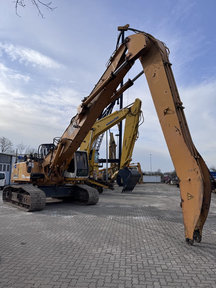 LIEBHERR R954BHDW material handler with elevation cab - Elleçleme makinesi: fotoğraf 2 LIEBHERR R954BHDW material handler with elevation cab - Elleçleme makinesi: fotoğraf 2