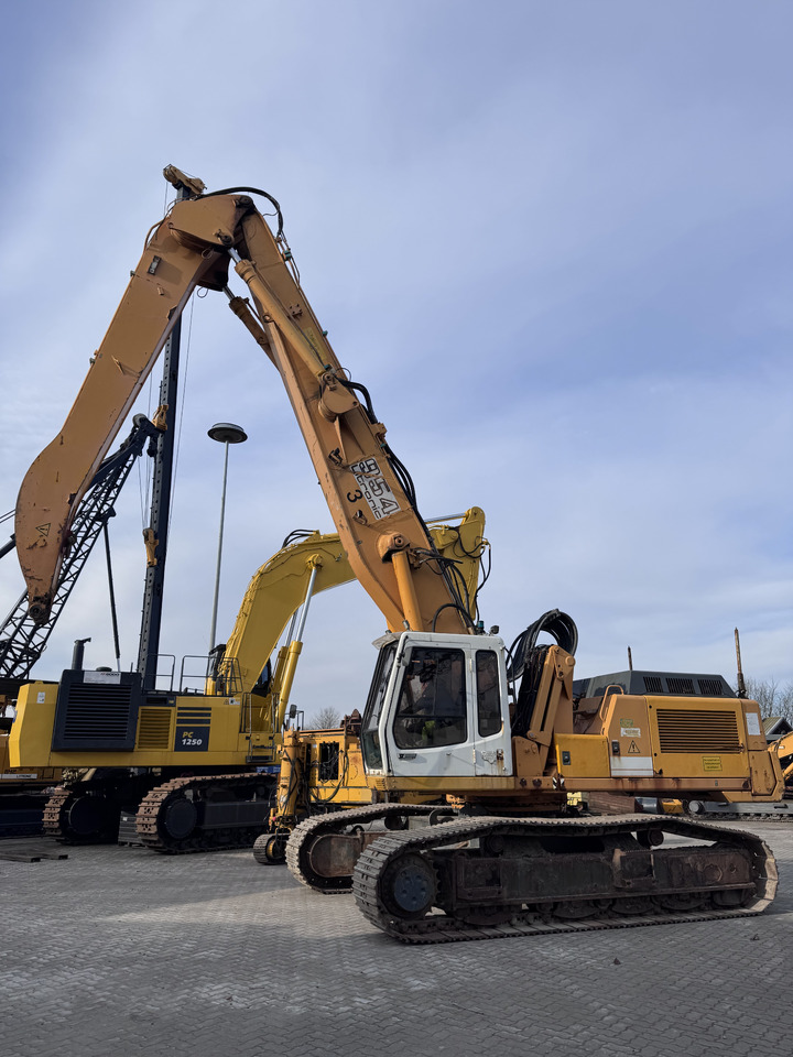 LIEBHERR R954BHDW material handler with elevation cab - Elleçleme makinesi: fotoğraf 1 LIEBHERR R954BHDW material handler with elevation cab - Elleçleme makinesi: fotoğraf 1