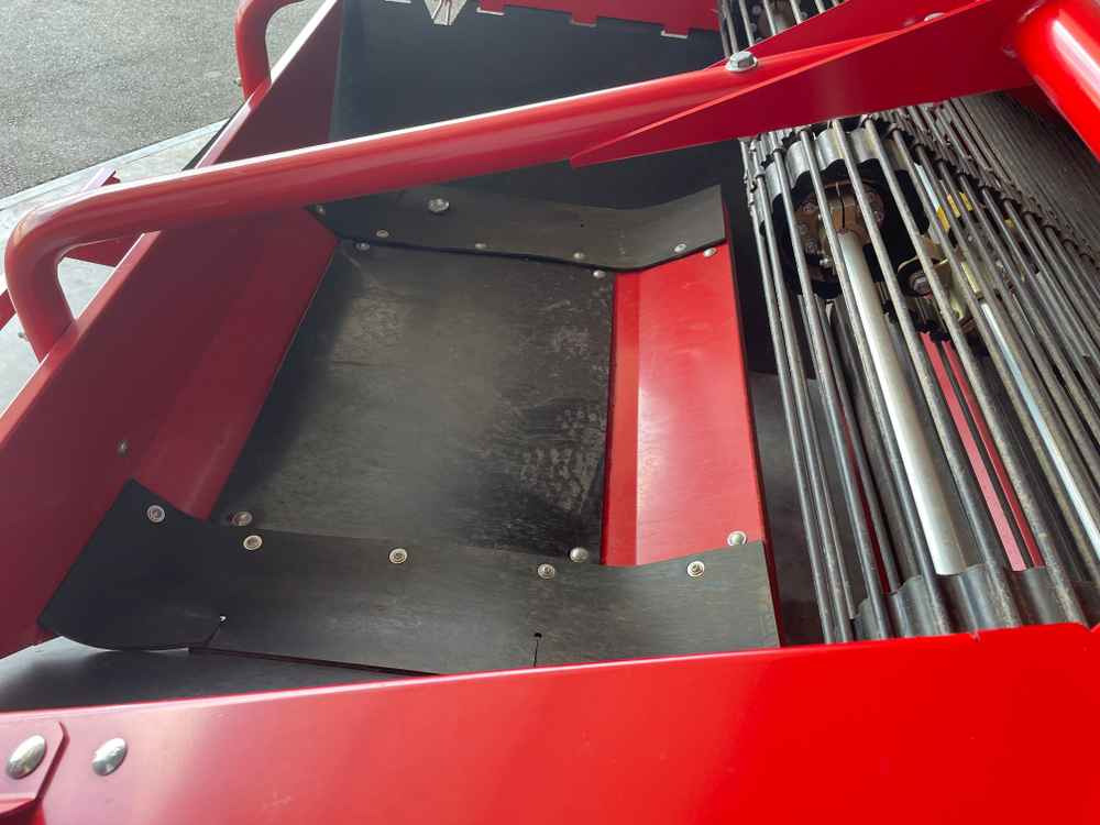 Grimme WV 165 - Üzüm hasat makinası: fotoğraf 3 Grimme WV 165 - Üzüm hasat makinası: fotoğraf 3