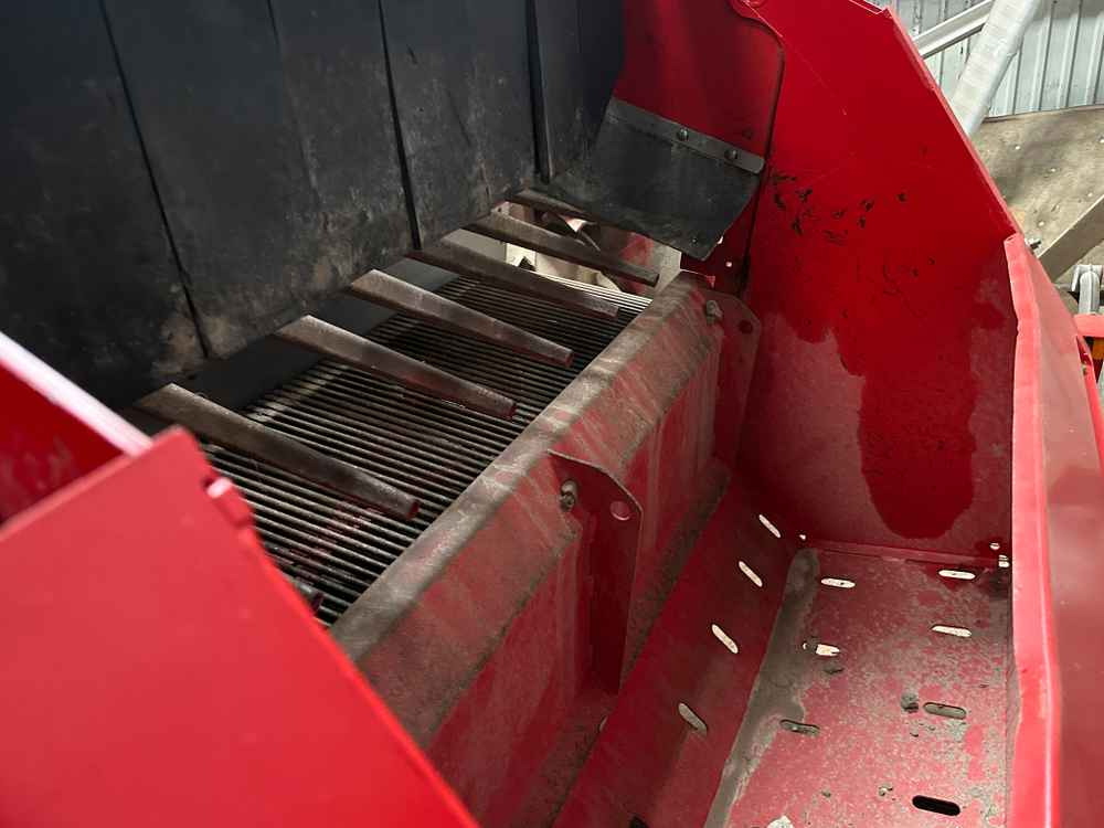 Grimme CS-150 RotaPower XL - Patates hasat makinesi: fotoğraf 3 Grimme CS-150 RotaPower XL - Patates hasat makinesi: fotoğraf 3