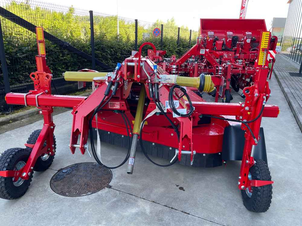 Grimme VT 220F - Üzüm hasat makinası: fotoğraf 4 Grimme VT 220F - Üzüm hasat makinası: fotoğraf 4