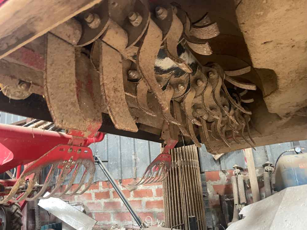 Grimme VARITRON 270 PLATINUM - Hasat makinesi: fotoğraf 2 Grimme VARITRON 270 PLATINUM - Hasat makinesi: fotoğraf 2