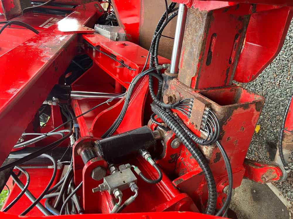 ASA-Lift Red Beet Topper - Üzüm hasat makinası: fotoğraf 3 ASA-Lift Red Beet Topper - Üzüm hasat makinası: fotoğraf 3