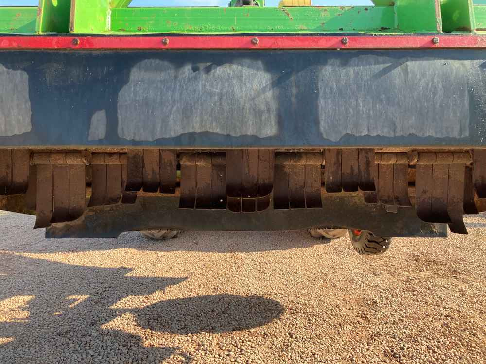 Baselier Baselier 2LKA190 2 Row Front Mounted Potato Topper - Hasat makinesi: fotoğraf 3 Baselier Baselier 2LKA190 2 Row Front Mounted Potato Topper - Hasat makinesi: fotoğraf 3
