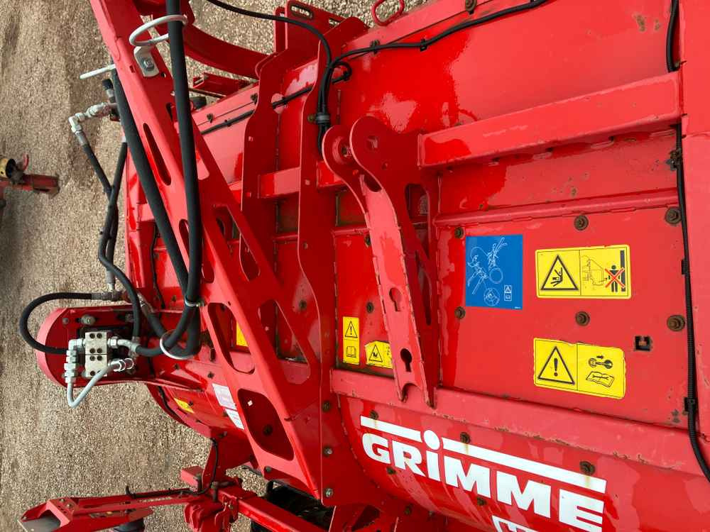 Grimme Grimme HT 210 Front Mounted Self-Propelled Topper - Hasat makinesi: fotoğraf 5 Grimme Grimme HT 210 Front Mounted Self-Propelled Topper - Hasat makinesi: fotoğraf 5