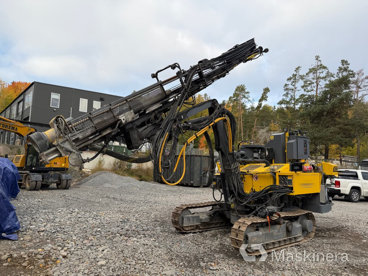 Borrvagn Atlas Copco FlexiROC T30R-03 - Burgu makinesi: fotoğraf 1 Borrvagn Atlas Copco FlexiROC T30R-03 - Burgu makinesi: fotoğraf 1