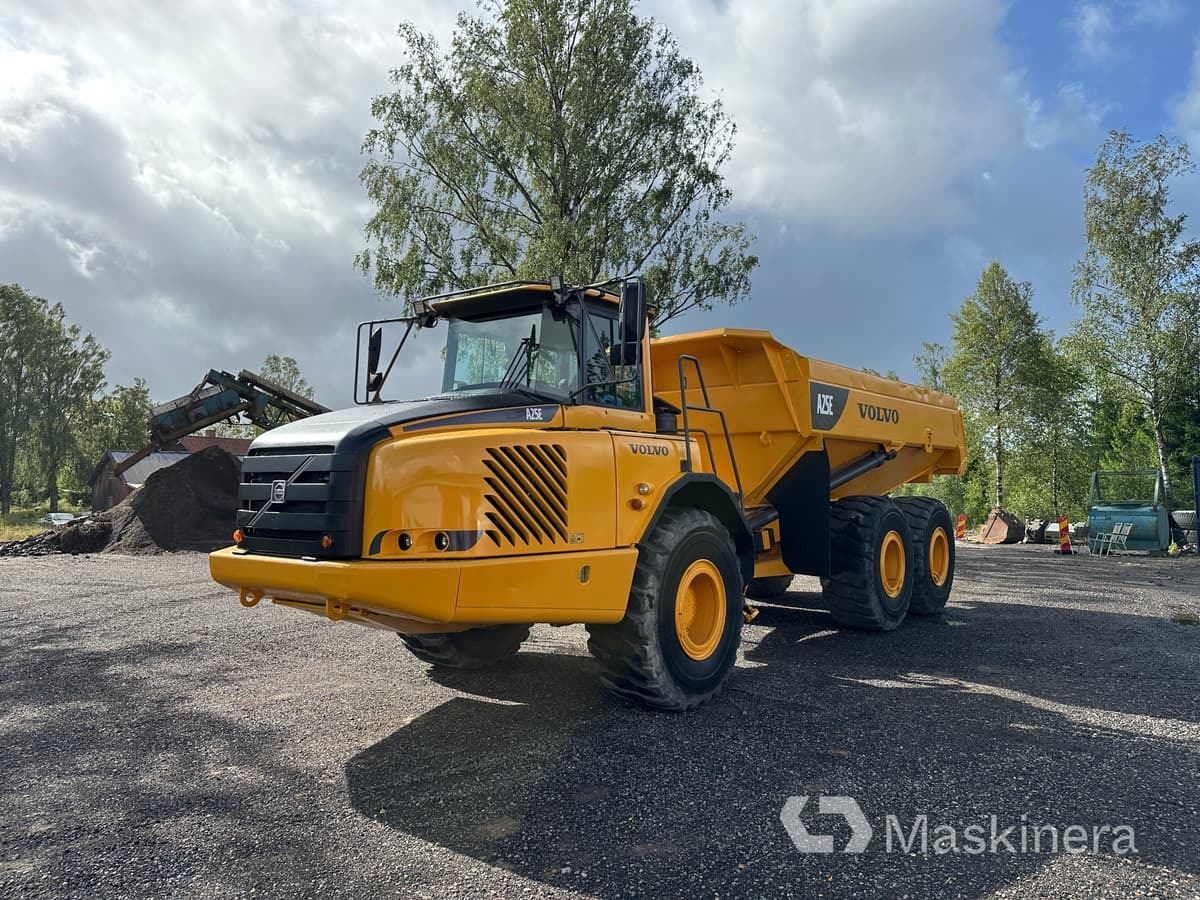 Dumper Volvo A25E 6x6 - Belden kırma kaya kamyonu: fotoğraf 1 Dumper Volvo A25E 6x6 - Belden kırma kaya kamyonu: fotoğraf 1