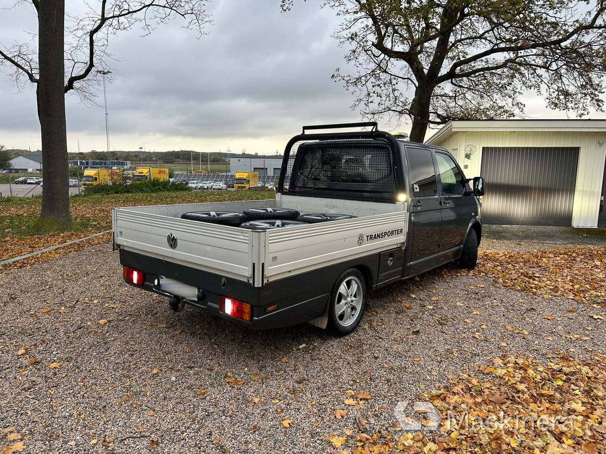 Flakbil Volkswagen Transporter dubbelhytt - Küçük panelvan: fotoğraf 5 Flakbil Volkswagen Transporter dubbelhytt - Küçük panelvan: fotoğraf 5