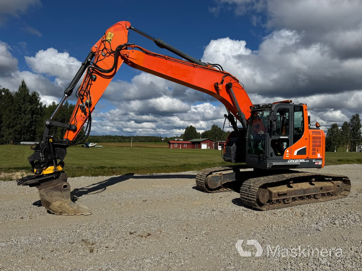 Grävmaskin Doosan DX235LCR-5 - Paletli ekskavatör: fotoğraf 1 Grävmaskin Doosan DX235LCR-5 - Paletli ekskavatör: fotoğraf 1