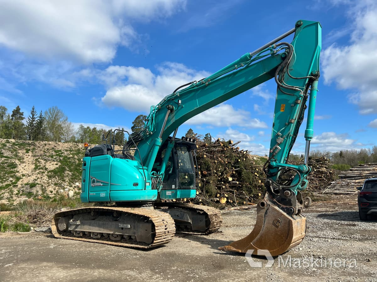 Grävmaskin Kobelco SK230SRLC-5E med tiltrotator & skopor - Paletli ekskavatör: fotoğraf 3 Grävmaskin Kobelco SK230SRLC-5E med tiltrotator & skopor - Paletli ekskavatör: fotoğraf 3