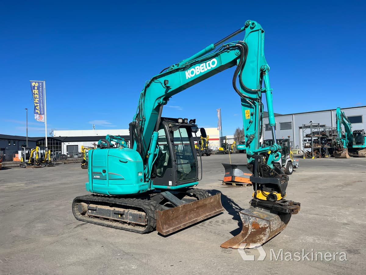 Grävmaskin Kobelco SK75SR-3E - Paletli ekskavatör: fotoğraf 3 Grävmaskin Kobelco SK75SR-3E - Paletli ekskavatör: fotoğraf 3
