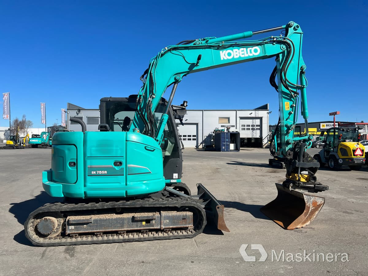 Grävmaskin Kobelco SK75SR-3E - Paletli ekskavatör: fotoğraf 4 Grävmaskin Kobelco SK75SR-3E - Paletli ekskavatör: fotoğraf 4