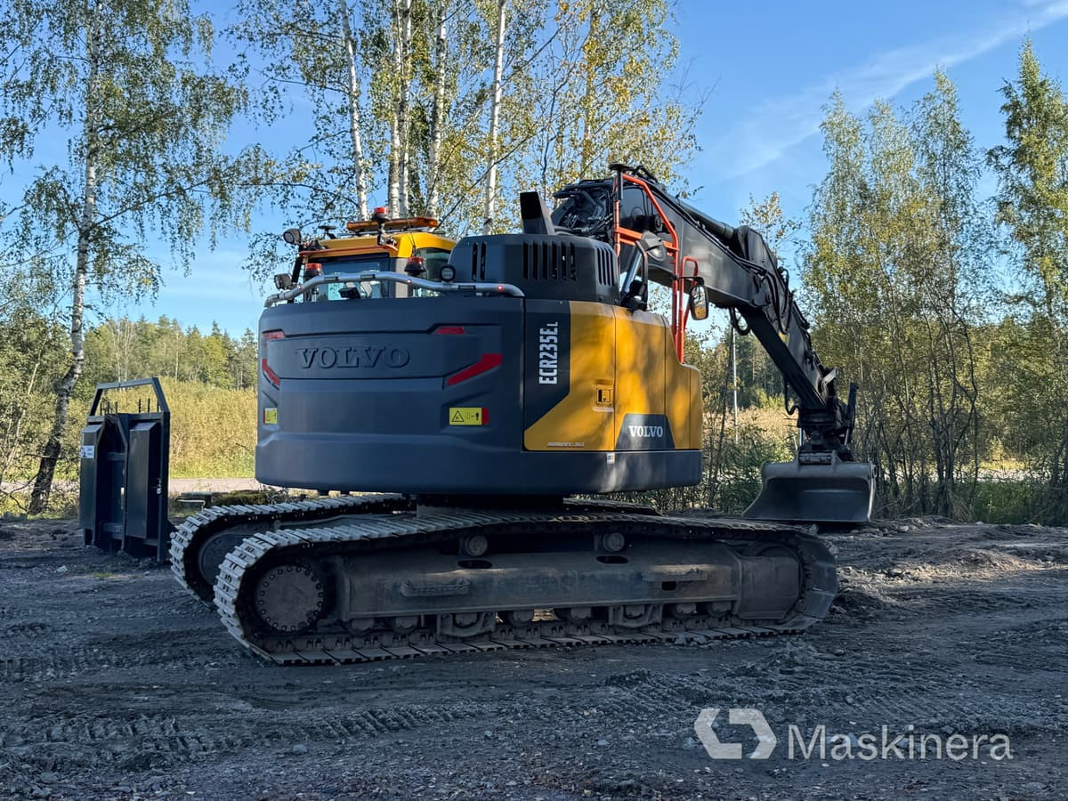 Grävmaskin Volvo ECR235EL - Paletli ekskavatör: fotoğraf 2 Grävmaskin Volvo ECR235EL - Paletli ekskavatör: fotoğraf 2