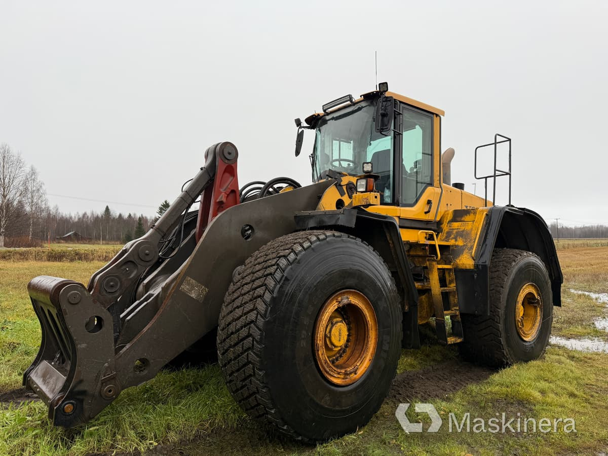 Hjullastare Volvo L220F & Lastarskopa - Tekerlekli yükleyici: fotoğraf 1 Hjullastare Volvo L220F & Lastarskopa - Tekerlekli yükleyici: fotoğraf 1