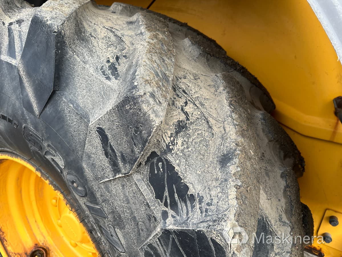 Tekerlekli yükleyici Hjullastare Volvo L60G [ Copy ]: fotoğraf 12