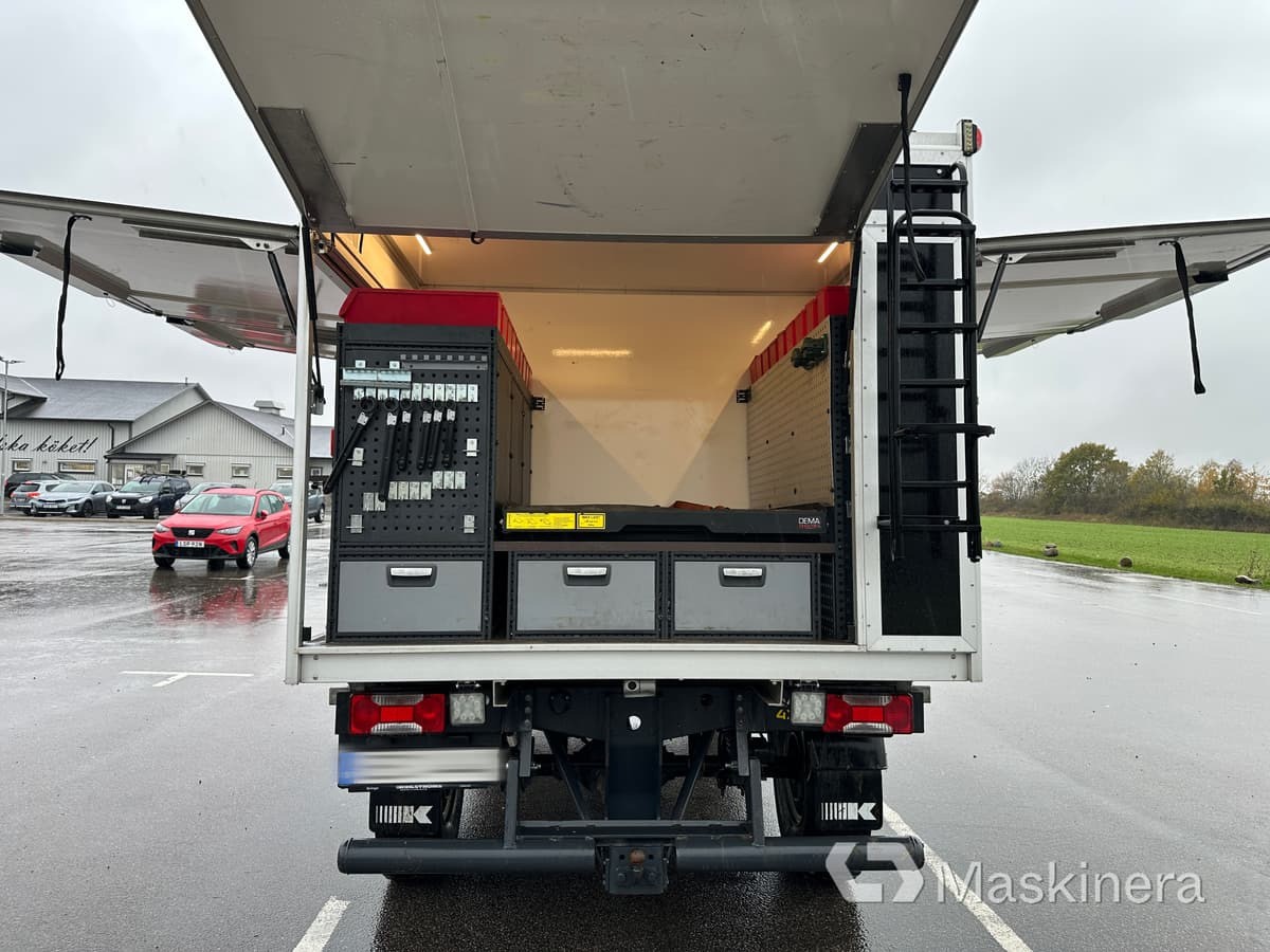 Iveco Daily 55-180 4x4 3.0 Arbetsbil Iveco Daily 4x4 3.0 - Panelvan: fotoğraf 4 Iveco Daily 55-180 4x4 3.0 Arbetsbil Iveco Daily 4x4 3.0 - Panelvan: fotoğraf 4