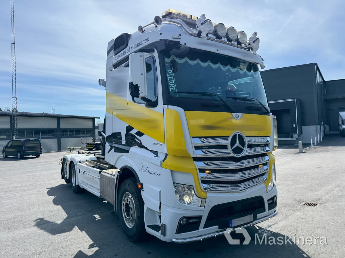 Lastväxlare Mercedes-Benz Actros - Kancalı yükleyici kamyon: fotoğraf 3 Lastväxlare Mercedes-Benz Actros - Kancalı yükleyici kamyon: fotoğraf 3