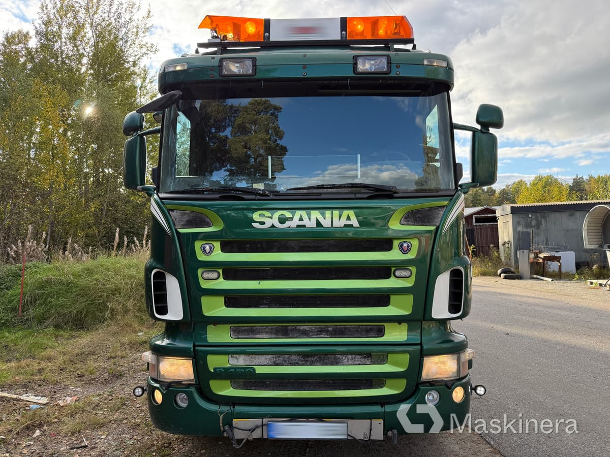 Lastväxlare Scania R420 6X4 Tridem med maskinflak och grusflak - Kancalı yükleyici kamyon: fotoğraf 2 Lastväxlare Scania R420 6X4 Tridem med maskinflak och grusflak - Kancalı yükleyici kamyon: fotoğraf 2