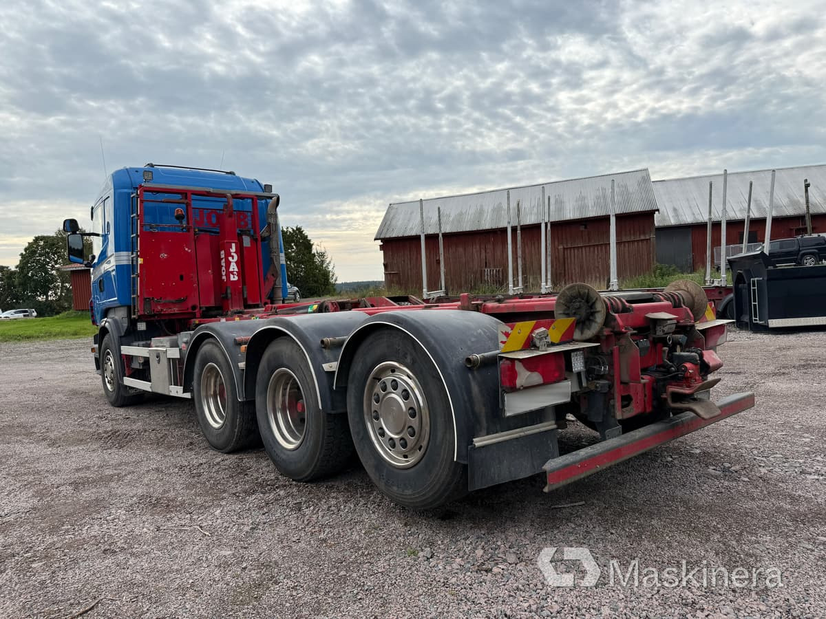 Lastväxlare Scania R560 8x4 Tridem - Kancalı yükleyici kamyon: fotoğraf 5 Lastväxlare Scania R560 8x4 Tridem - Kancalı yükleyici kamyon: fotoğraf 5