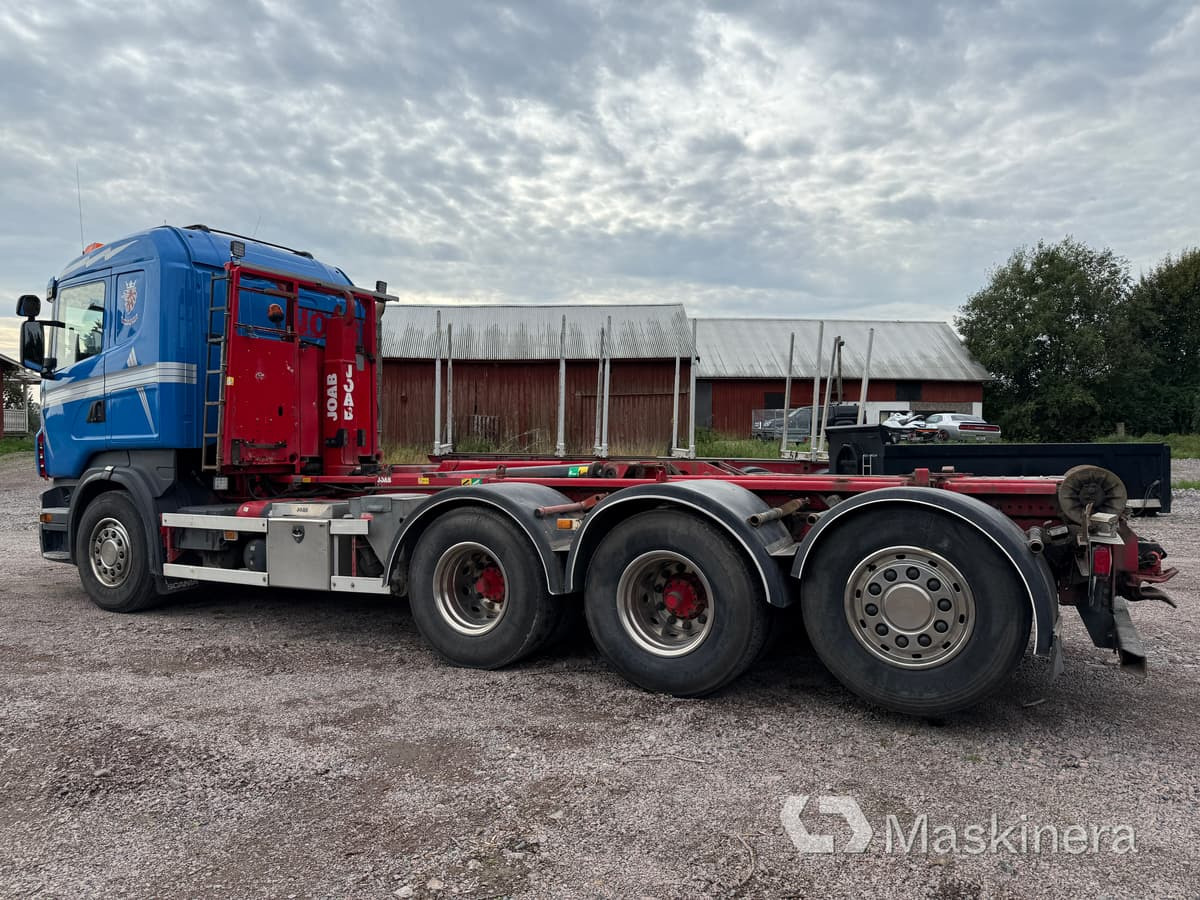 Lastväxlare Scania R560 8x4 Tridem - Kancalı yükleyici kamyon: fotoğraf 4 Lastväxlare Scania R560 8x4 Tridem - Kancalı yükleyici kamyon: fotoğraf 4
