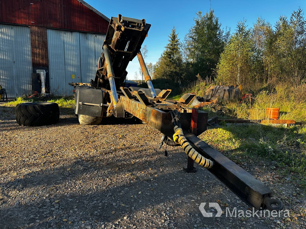 Livab kran Lastväxlarsläp Livab krok (Rep.Objekt) - Kancali yükleyici/ Hidrolift römork: fotoğraf 1 Livab kran Lastväxlarsläp Livab krok (Rep.Objekt) - Kancali yükleyici/ Hidrolift römork: fotoğraf 1