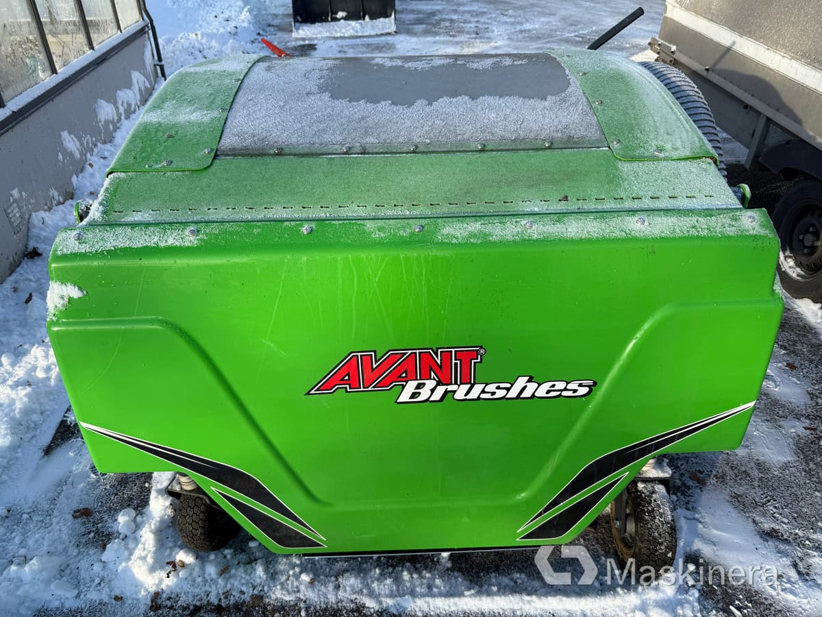 Lövsug 1300mm Avantfäste - Bahçe makinesi: fotoğraf 2 Lövsug 1300mm Avantfäste - Bahçe makinesi: fotoğraf 2