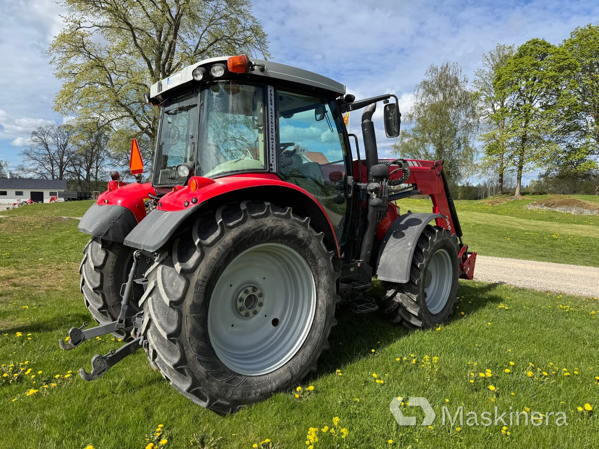 Massey Ferguson 5610 Traktor Massey Ferguson MF 5610 - Traktör: fotoğraf 5 Massey Ferguson 5610 Traktor Massey Ferguson MF 5610 - Traktör: fotoğraf 5