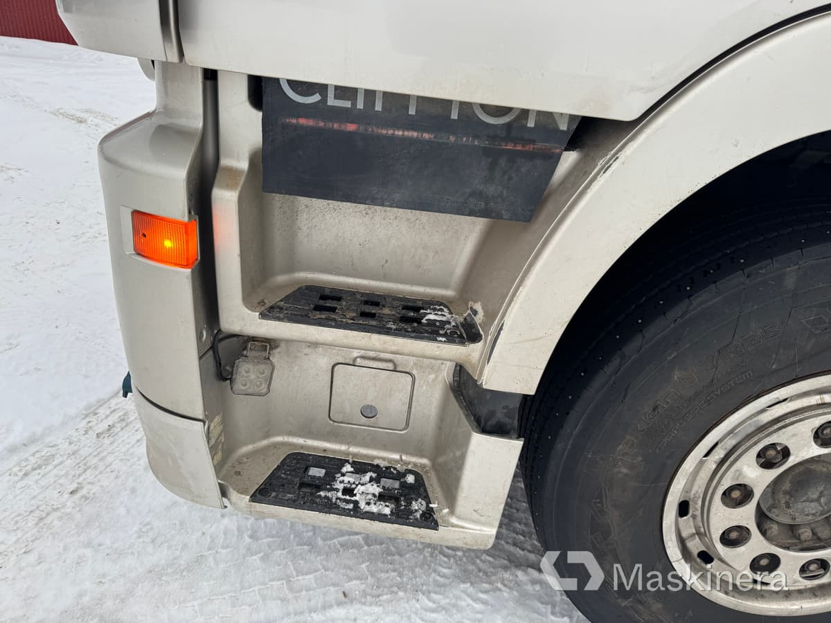 Kancalı yükleyici kamyon Mercedes-Benz Actros 2548 L Lastväxlare Mercedes-Benz 2548 L med flak: fotoğraf 44 Kancalı yükleyici kamyon Mercedes-Benz Actros 2548 L Lastväxlare Mercedes-Benz 2548 L med flak: fotoğraf 44