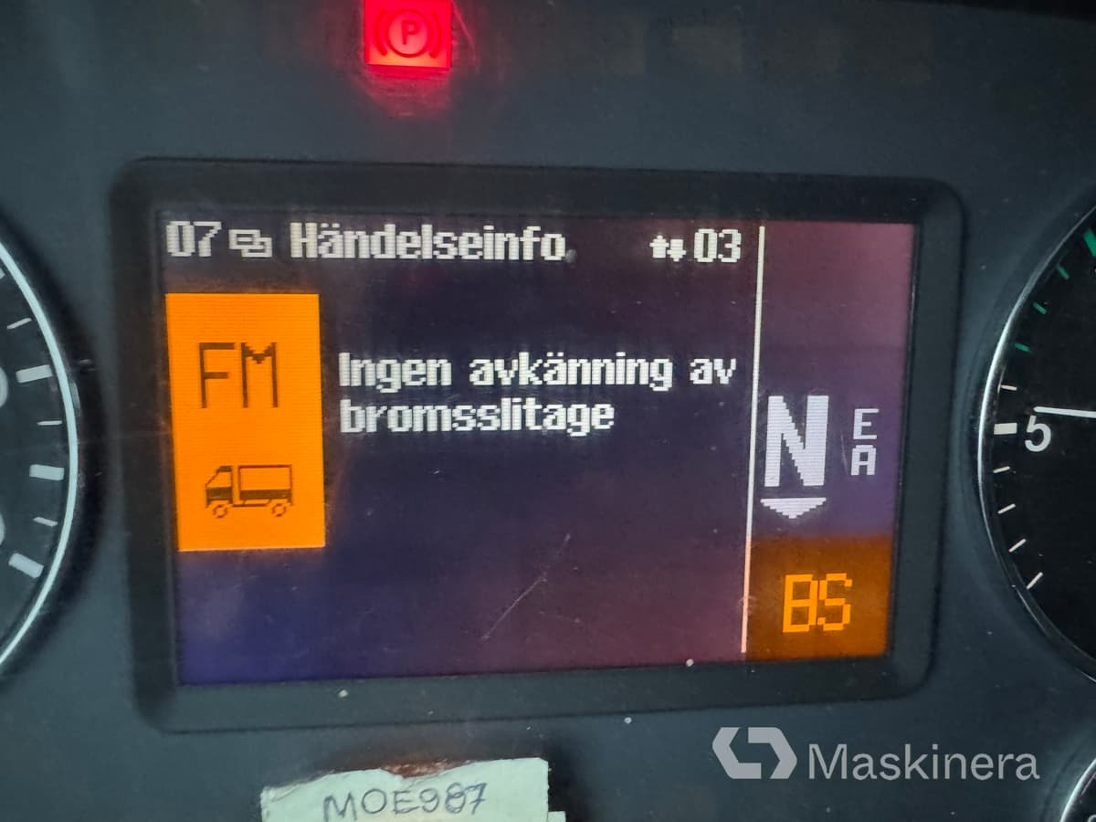 Kancalı yükleyici kamyon Mercedes-Benz Actros 2548 L Lastväxlare Mercedes-Benz 2548 L med flak: fotoğraf 18 Kancalı yükleyici kamyon Mercedes-Benz Actros 2548 L Lastväxlare Mercedes-Benz 2548 L med flak: fotoğraf 18