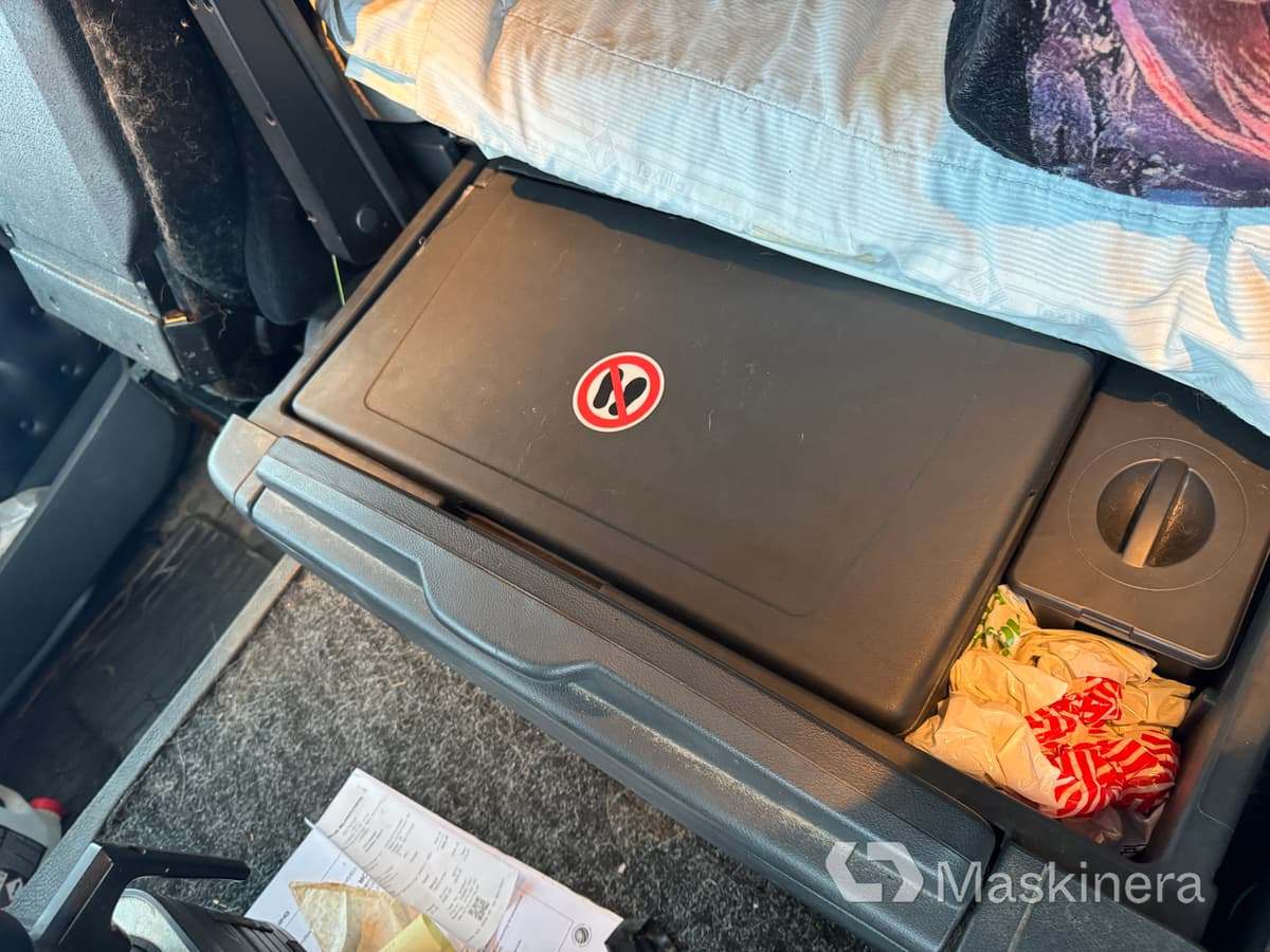 Kancalı yükleyici kamyon Mercedes-Benz Actros 2548 L Lastväxlare Mercedes-Benz 2548 L med flak: fotoğraf 36 Kancalı yükleyici kamyon Mercedes-Benz Actros 2548 L Lastväxlare Mercedes-Benz 2548 L med flak: fotoğraf 36