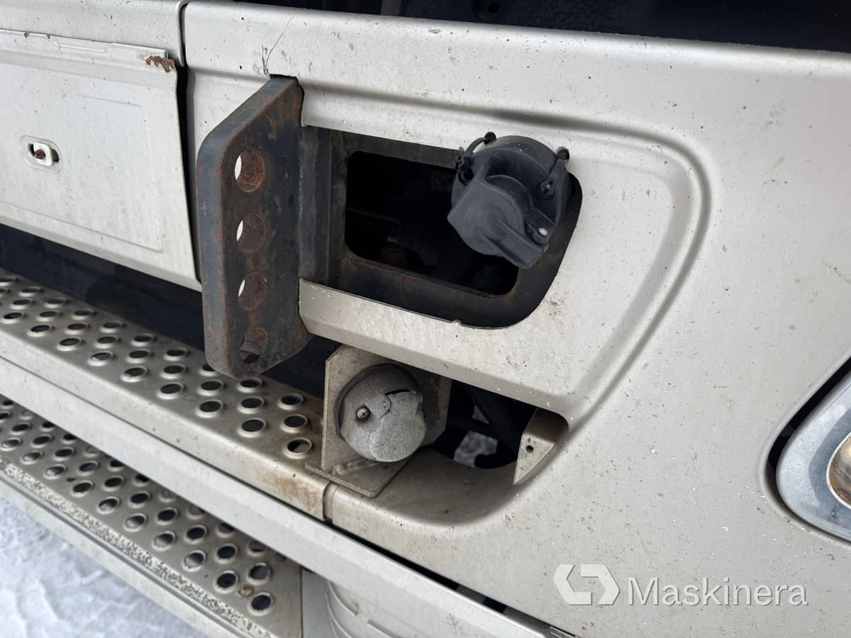 Kancalı yükleyici kamyon Mercedes-Benz Actros 2548 L Lastväxlare Mercedes-Benz 2548 L med flak: fotoğraf 41 Kancalı yükleyici kamyon Mercedes-Benz Actros 2548 L Lastväxlare Mercedes-Benz 2548 L med flak: fotoğraf 41