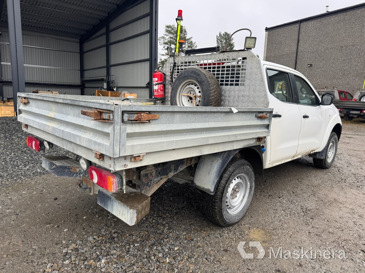 Pickup Nissan Navara -16 Dubbelhytt - Küçük panelvan: fotoğraf 5 Pickup Nissan Navara -16 Dubbelhytt - Küçük panelvan: fotoğraf 5