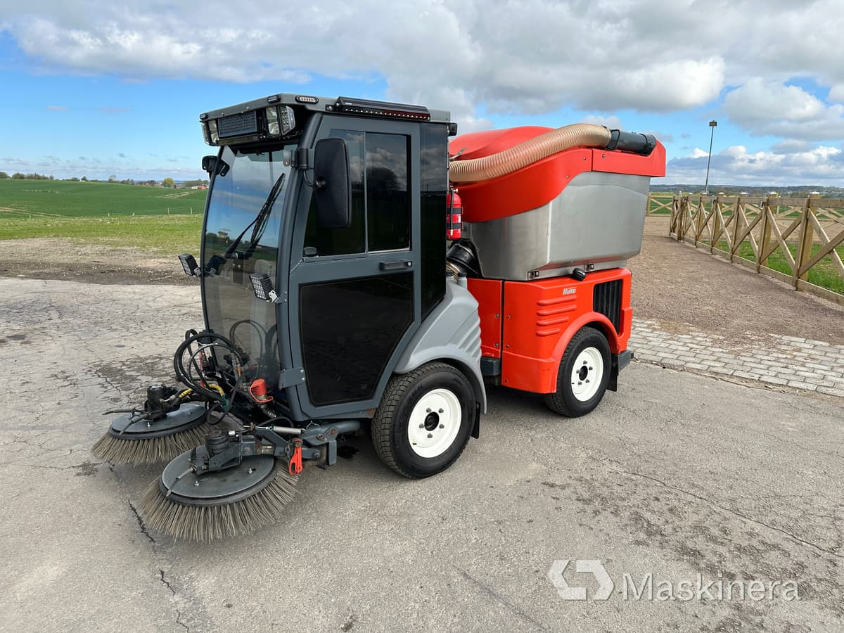 Sopmaskin Hako Citymaster 1200 - Yol süpürme aracı: fotoğraf 1 Sopmaskin Hako Citymaster 1200 - Yol süpürme aracı: fotoğraf 1