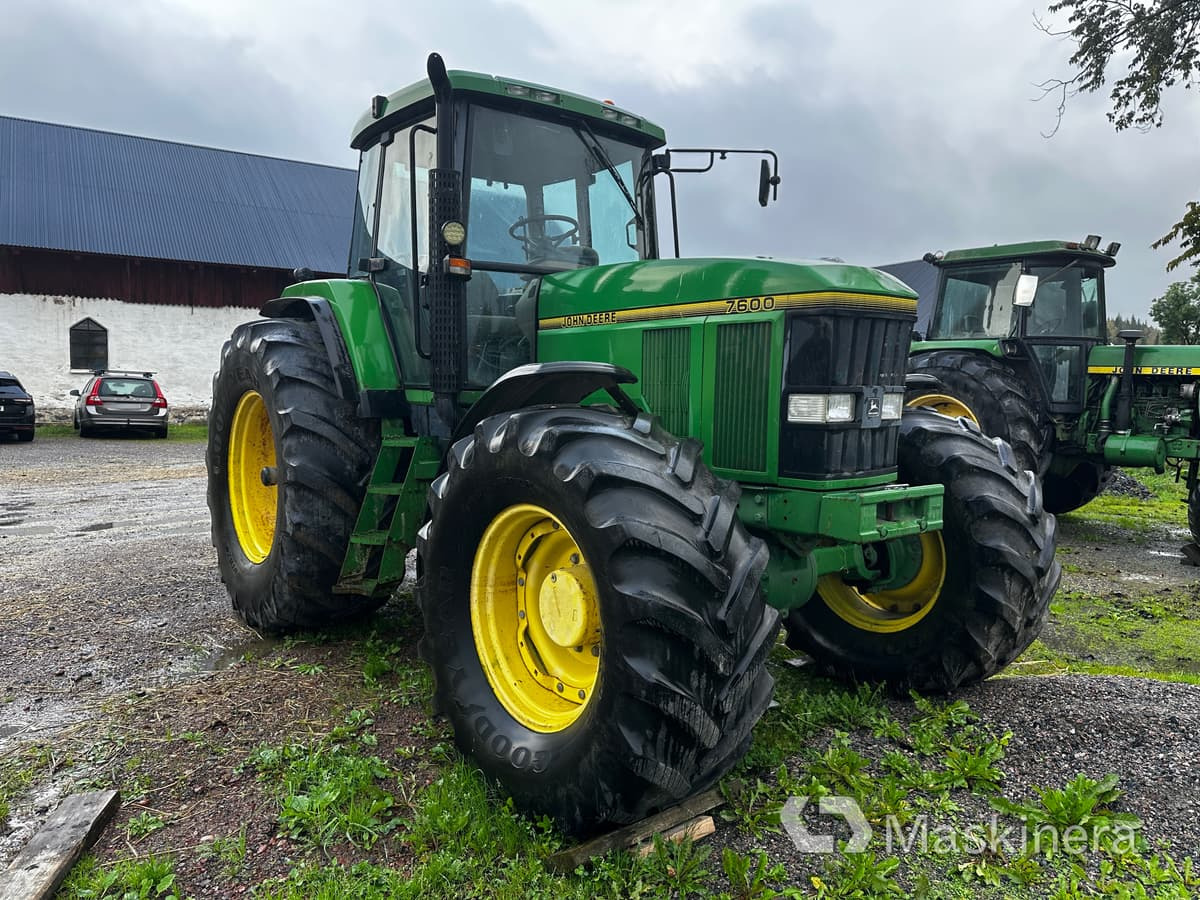 Traktor John Deere 7600 (Rep.Objekt) - Traktör: fotoğraf 1 Traktor John Deere 7600 (Rep.Objekt) - Traktör: fotoğraf 1