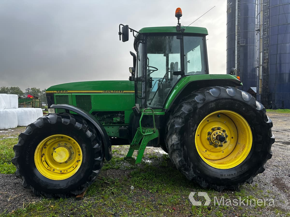 Traktor John Deere 7600 (Rep.Objekt) - Traktör: fotoğraf 4 Traktor John Deere 7600 (Rep.Objekt) - Traktör: fotoğraf 4