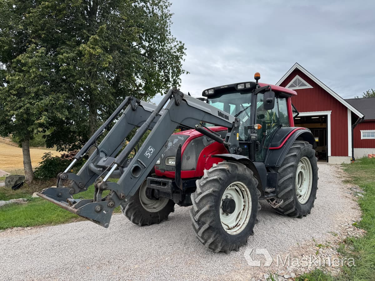 Valtra N121 & Farma CT 6,5-12 Traktor Valtra N121 Advance med frontlastare & Skogskärra Farma T12 - Traktör: fotoğraf 2 Valtra N121 & Farma CT 6,5-12 Traktor Valtra N121 Advance med frontlastare & Skogskärra Farma T12 - Traktör: fotoğraf 2