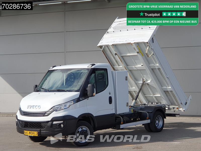 Iveco Daily 35C18 3.0L Automaat Kipper met Kist Dubbellucht 3,5t Trekhaak Airco Euro6 Tipper Kieper Benne 2m3 Airco Trekhaak Cruise control - Damperli kamyonet: fotoğraf 1 Iveco Daily 35C18 3.0L Automaat Kipper met Kist Dubbellucht 3,5t Trekhaak Airco Euro6 Tipper Kieper Benne 2m3 Airco Trekhaak Cruise control - Damperli kamyonet: fotoğraf 1