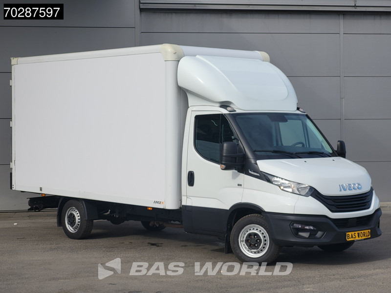 Iveco Daily 35S16 Automaat Bakwagen Achterdeuren Airco Camera Euro6 Meubelbak Koffer 21m3 Airco - Kapalı kasa kamyonet: fotoğraf 5 Iveco Daily 35S16 Automaat Bakwagen Achterdeuren Airco Camera Euro6 Meubelbak Koffer 21m3 Airco - Kapalı kasa kamyonet: fotoğraf 5