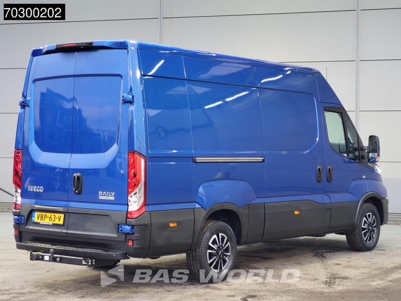 Iveco Daily 35S16 Automaat L2H2 3,5t Trekhaak ACC LED Airco Cruise Camera Parkeersensoren LM-Velgen Euro6 L2 Airco Trekhaak - Panelvan: fotoğraf 5 Iveco Daily 35S16 Automaat L2H2 3,5t Trekhaak ACC LED Airco Cruise Camera Parkeersensoren LM-Velgen Euro6 L2 Airco Trekhaak - Panelvan: fotoğraf 5