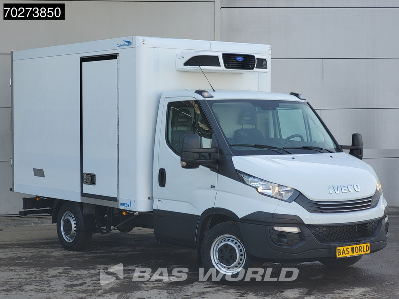 Iveco Daily 35S16 Koelwagen Automaat Carrier Pulsar 400 380V Stekker Airco Cruise Camera Koel Koeler Kühlwagen Kühlkoffer 12m3 Airco Cruise - Frigorifik kamyonet: fotoğraf 2 Iveco Daily 35S16 Koelwagen Automaat Carrier Pulsar 400 380V Stekker Airco Cruise Camera Koel Koeler Kühlwagen Kühlkoffer 12m3 Airco Cruise - Frigorifik kamyonet: fotoğraf 2