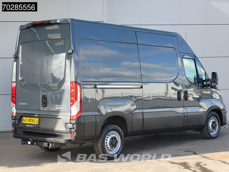 Iveco Daily 35S18 3.0L Automaat 180PK L2H2 3500kg Trekhaak LED Navi Airco Cruise Camera Euro6 L2 11m3 Airco Trekhaak Cruise control - Panelvan: fotoğraf 3 Iveco Daily 35S18 3.0L Automaat 180PK L2H2 3500kg Trekhaak LED Navi Airco Cruise Camera Euro6 L2 11m3 Airco Trekhaak Cruise control - Panelvan: fotoğraf 3