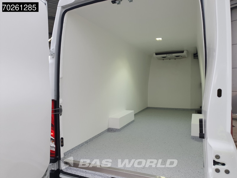 Iveco Daily 35S18 Koelwagen 3.0L Automaat L3H2 Thermo King V 200 MAX 230V Stekker ACC Navi Koel Kühlkasten 13m3 Airco - Frigorifik kamyonet: fotoğraf 5 Iveco Daily 35S18 Koelwagen 3.0L Automaat L3H2 Thermo King V 200 MAX 230V Stekker ACC Navi Koel Kühlkasten 13m3 Airco - Frigorifik kamyonet: fotoğraf 5