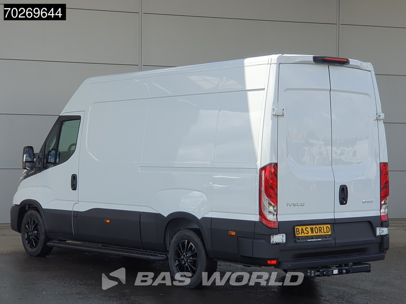 Iveco Daily 35S21 3.0L Automaat Black Edition 2025 model L2H2 Trekhaak Tacho ACC LED CarPlay Velgen Camera 12m3 Airco Trekhaak - Panelvan: fotoğraf 2 Iveco Daily 35S21 3.0L Automaat Black Edition 2025 model L2H2 Trekhaak Tacho ACC LED CarPlay Velgen Camera 12m3 Airco Trekhaak - Panelvan: fotoğraf 2