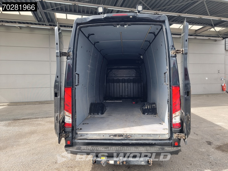 Iveco Daily 50C18 3.0L Automaat L4H2 Luchtvering Dubbellucht 3,5t Trekhaak Airco Cruise Camera Euro6 L4 16m3 Airco Trekhaak Cruise control - Panelvan: fotoğraf 3 Iveco Daily 50C18 3.0L Automaat L4H2 Luchtvering Dubbellucht 3,5t Trekhaak Airco Cruise Camera Euro6 L4 16m3 Airco Trekhaak Cruise control - Panelvan: fotoğraf 3