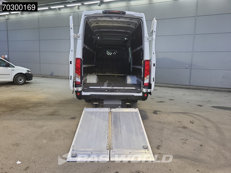 Iveco Daily 50C18 3.0L Laadklep Automaat Dubbellucht 180PK L3H2 Cruise Euro6 L3 Cruise control - Panelvan: fotoğraf 3 Iveco Daily 50C18 3.0L Laadklep Automaat Dubbellucht 180PK L3H2 Cruise Euro6 L3 Cruise control - Panelvan: fotoğraf 3