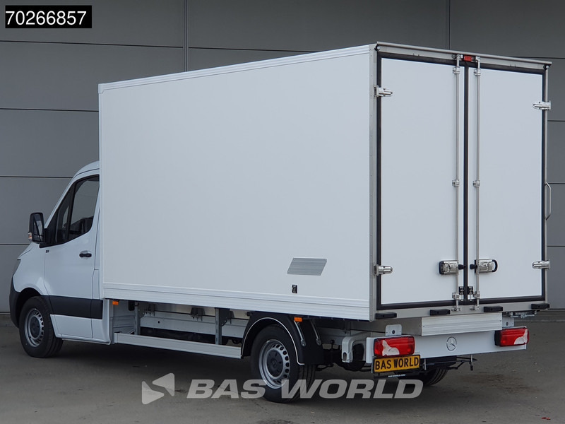 Mercedes-Benz Sprinter 315 CDI Koelwagen Achterdeuren Thermo King C-250 Airco MBUX Koel Koeler Kühl Kühler Kühlwagen Kühlkoffer 17m3 Airco Cruise contr - Frigorifik kamyonet: fotoğraf 2 Mercedes-Benz Sprinter 315 CDI Koelwagen Achterdeuren Thermo King C-250 Airco MBUX Koel Koeler Kühl Kühler Kühlwagen Kühlkoffer 17m3 Airco Cruise contr - Frigorifik kamyonet: fotoğraf 2