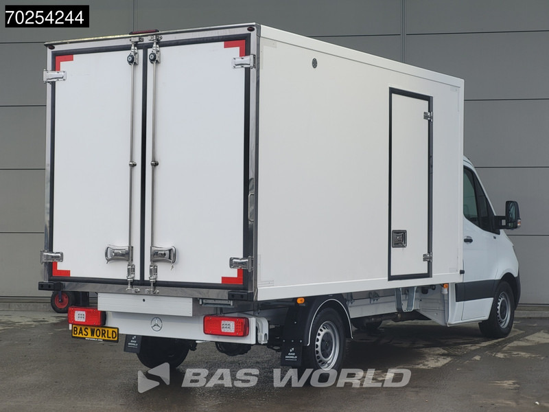 Mercedes-Benz Sprinter 315 CDI Koelwagen Thermo King V-300max 230V stekker Bakwagen Koel Kühlwagen 16m3 Airco Cruise control - Frigorifik kamyonet: fotoğraf 5 Mercedes-Benz Sprinter 315 CDI Koelwagen Thermo King V-300max 230V stekker Bakwagen Koel Kühlwagen 16m3 Airco Cruise control - Frigorifik kamyonet: fotoğraf 5