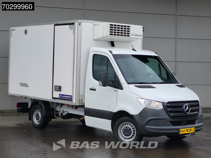Frigorifik kamyonet Mercedes-Benz Sprinter 316 CDI Automaat Koelwagen Vriezer Thermo King V500MAX Navi Airco Cruise Camera MBUX CarPlay Euro6 Koel Koeler Bakwagen Gekoeld: fotoğraf 5 Frigorifik kamyonet Mercedes-Benz Sprinter 316 CDI Automaat Koelwagen Vriezer Thermo King V500MAX Navi Airco Cruise Camera MBUX CarPlay Euro6 Koel Koeler Bakwagen Gekoeld: fotoğraf 5