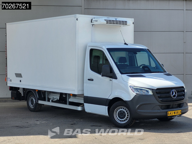 Mercedes-Benz Sprinter 317 CDI Koelwagen Vriezer Laadklep Thermo King V-200 MAX 230V Stekker LED Airco 10inch MBUX CarPlay Euro6 Koel Koeler Kühl Kühle - Frigorifik kamyonet: fotoğraf 5 Mercedes-Benz Sprinter 317 CDI Koelwagen Vriezer Laadklep Thermo King V-200 MAX 230V Stekker LED Airco 10inch MBUX CarPlay Euro6 Koel Koeler Kühl Kühle - Frigorifik kamyonet: fotoğraf 5
